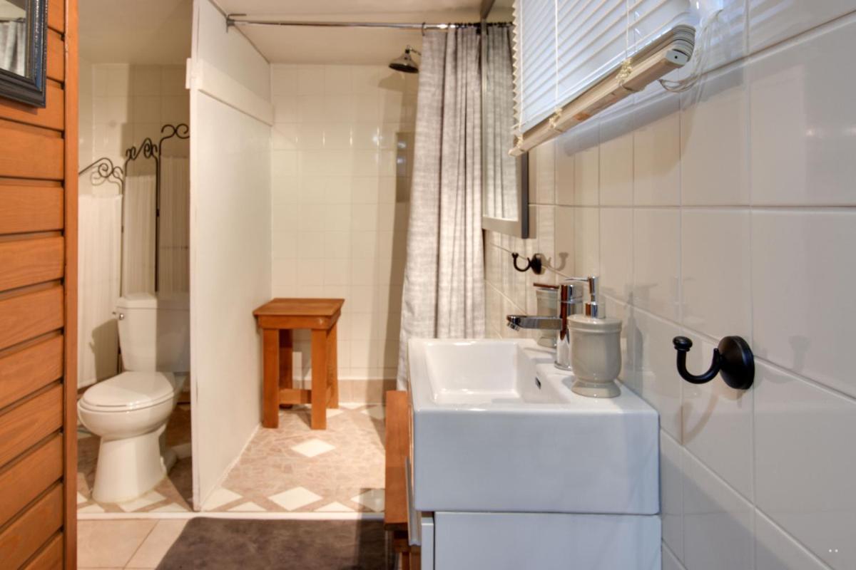 Chalet le petit Manoir Spa et Vue sur rivière St Maurice - Housity