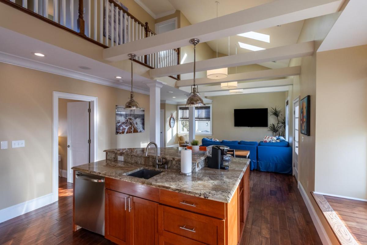 The Newport Lofts - 546 Thames Street - Housity