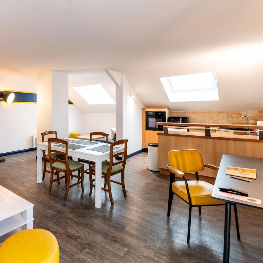 Cuisine ou kitchenette dans l'établissement ibis Styles Morlaix