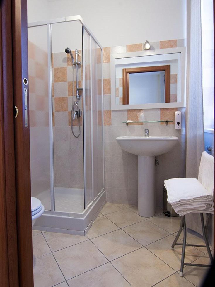 Chez Nous - Housity