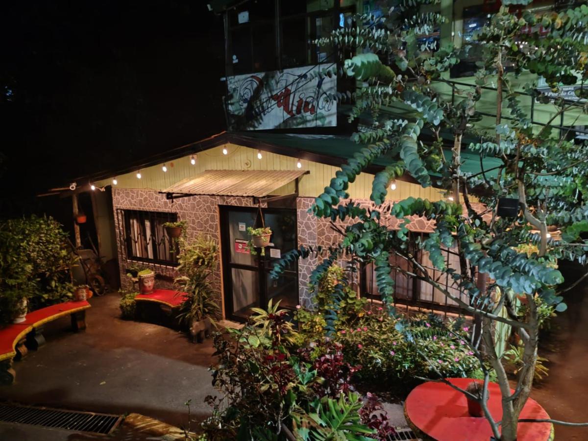 Cabinas El Pueblo B&B Monteverde - Hizvo