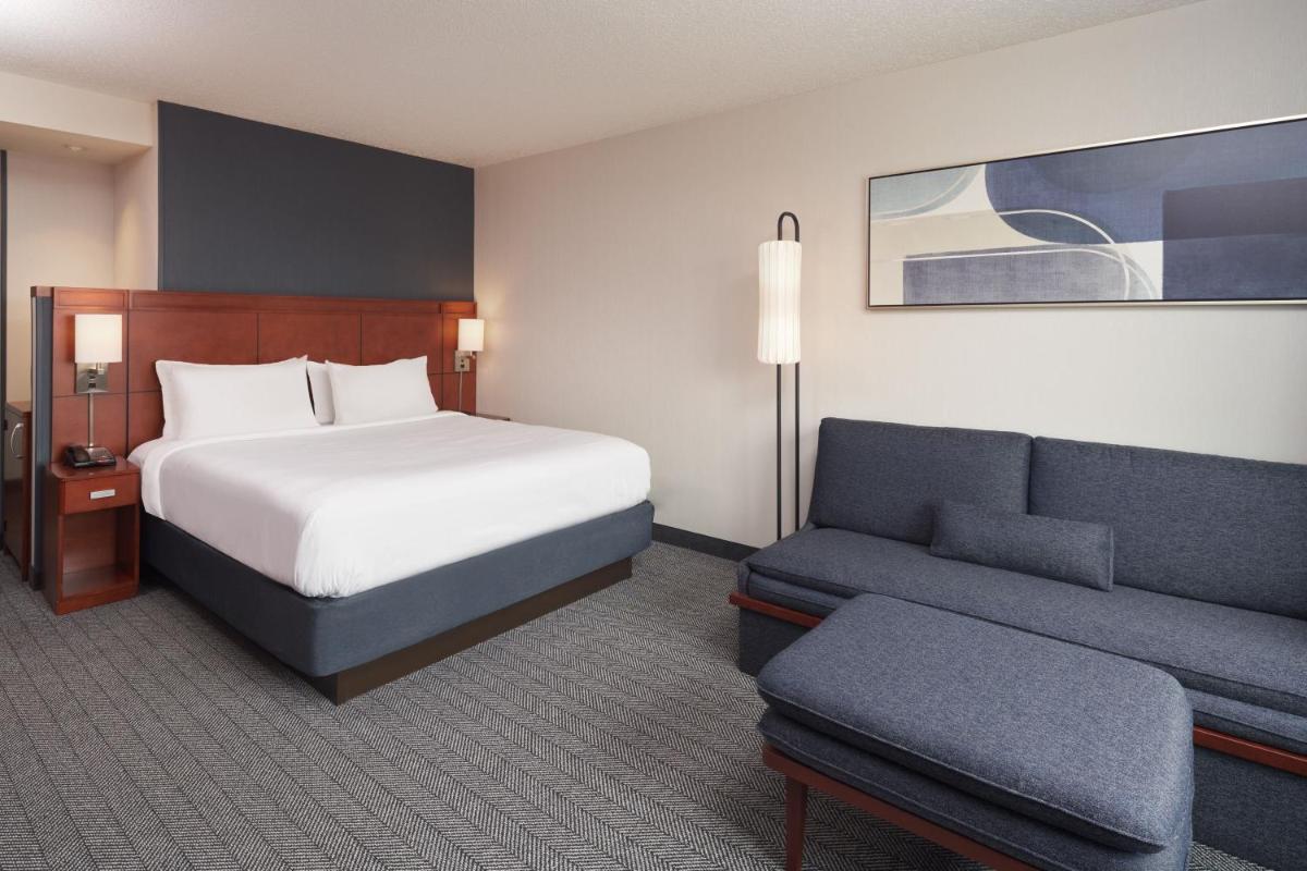 Courtyard by Marriott Glassboro Rowan University - Housity