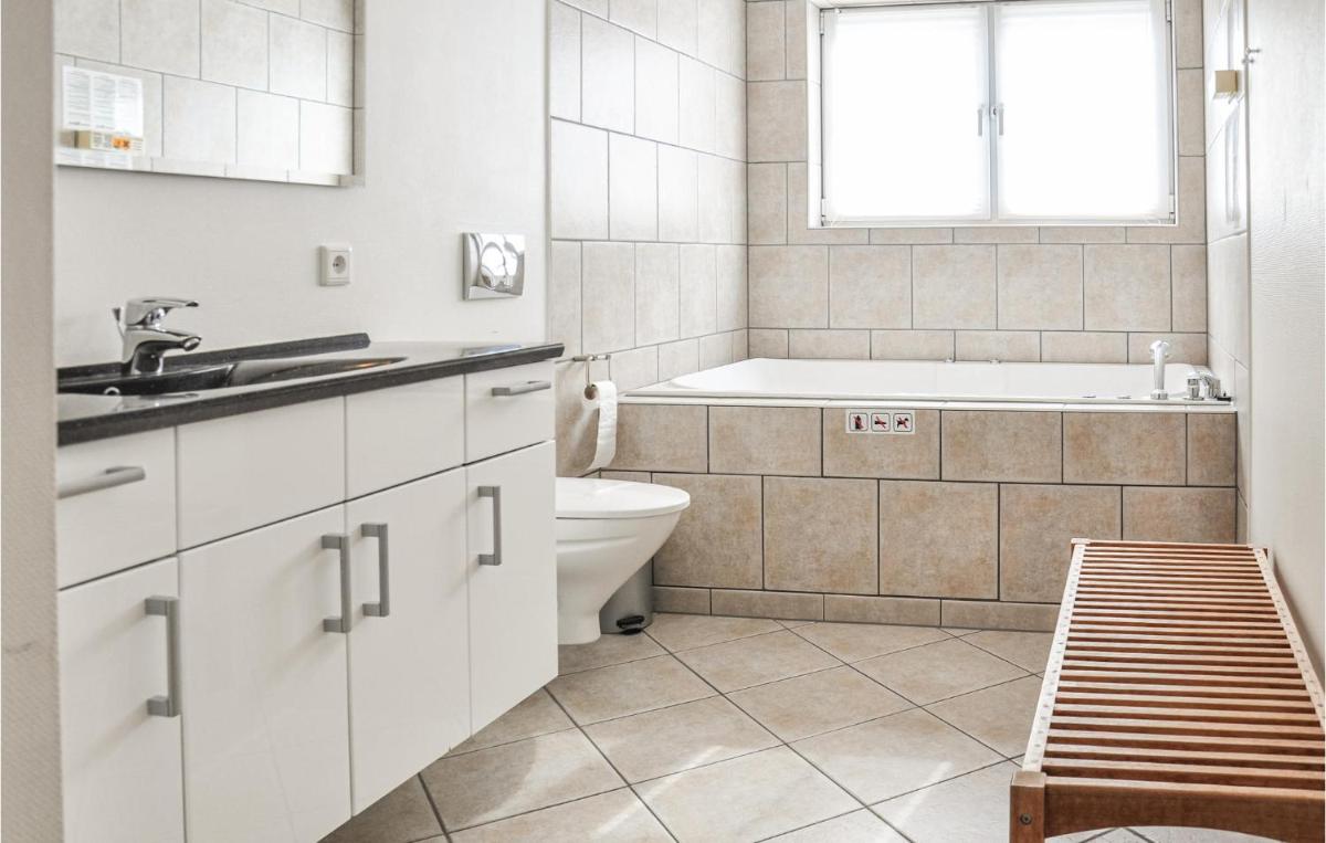 Apartment Vestre Engvej - Housity
