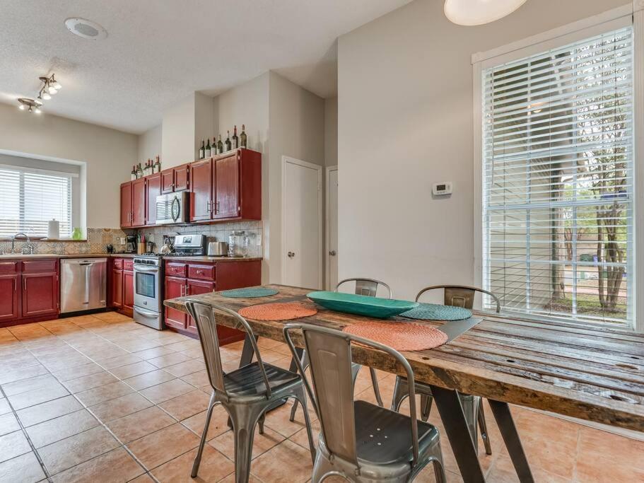 Great Home in Austin\'s Wells Branch Neighborhood! - Housity