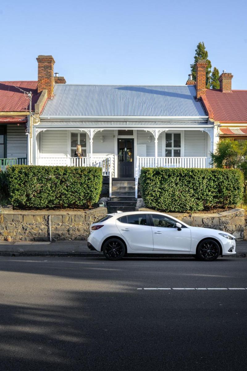 The Mistress - Housity
