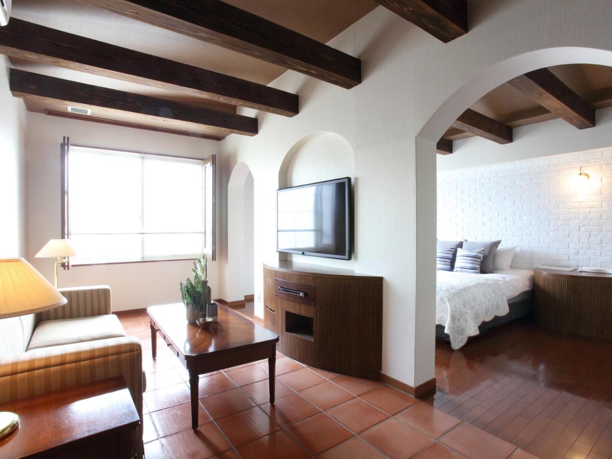 Hotel & Sweets Fukuoka ホテルアンドスイーツフクオカ -ADULT ONLY- - Housity