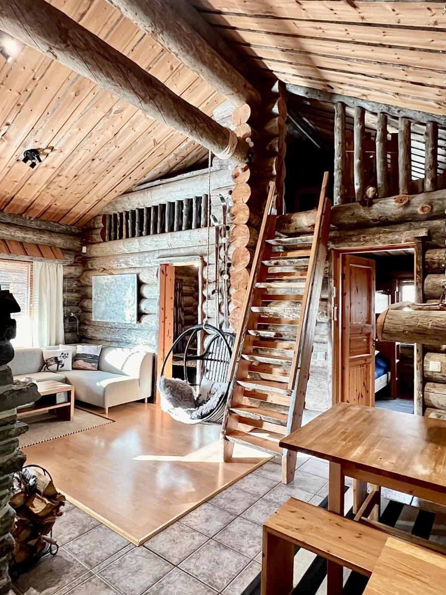 Villa Saarua by the Slopes Ski in, Family & Bike Park, hike trails, National Park, WiFi - Lapland Villas - Housity