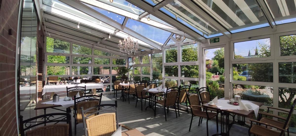 Hotel am Hasengarten - Housity