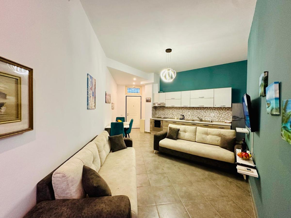 Jico Travel - Erjon Apartments - Housity