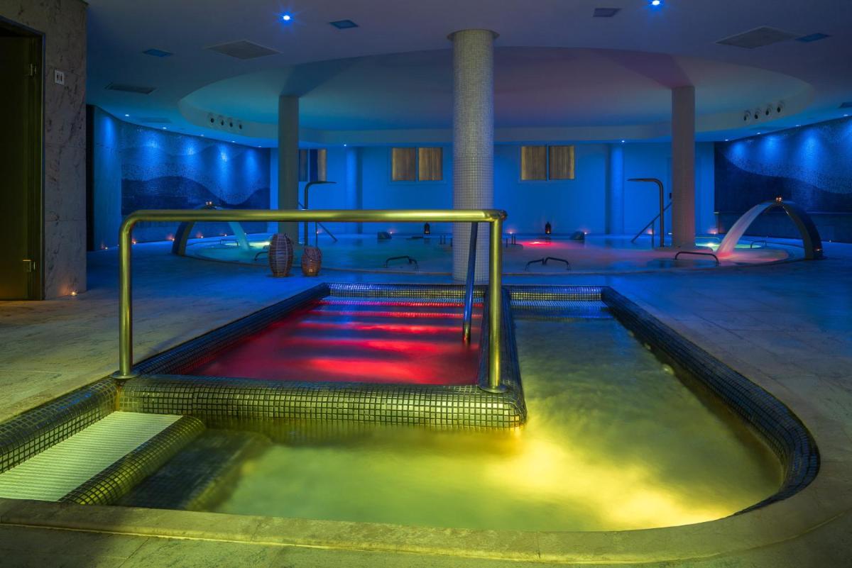 Piscina en o cerca de Exe Estepona Thalasso & Spa- Adults Only