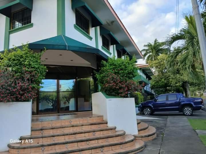 Hotel Brandts Los Robles de San Juan - Housity