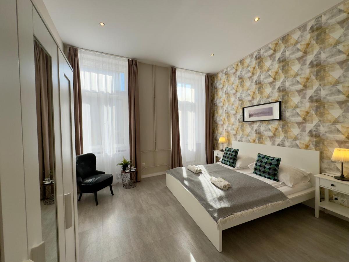 CENTER rooms - Housity