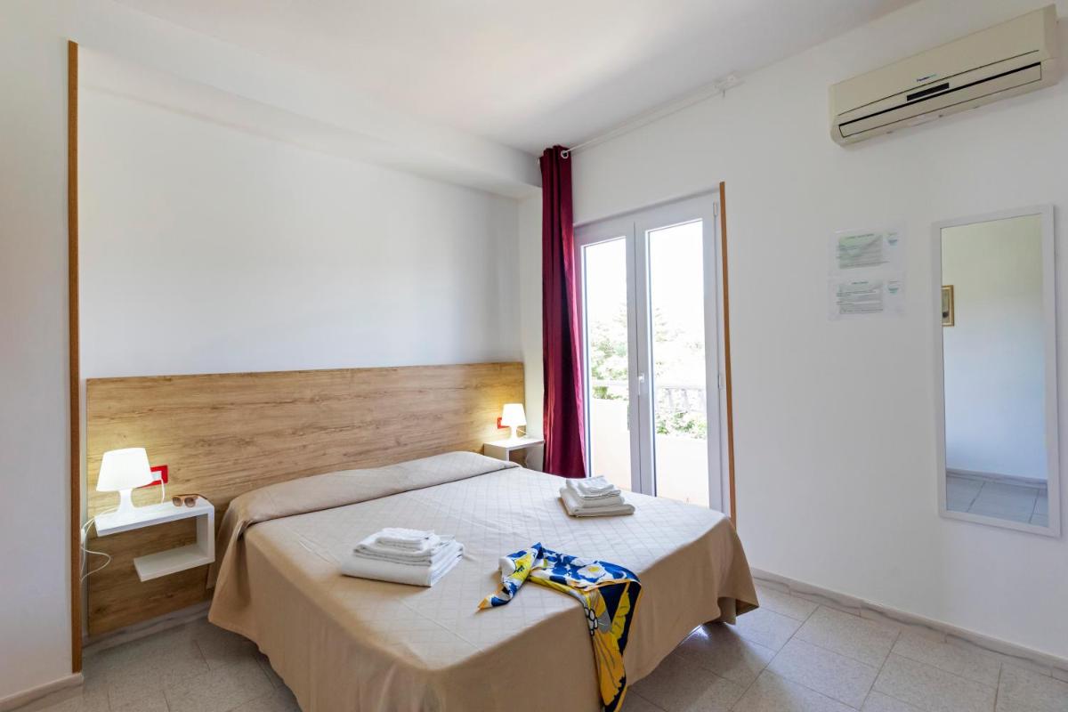 Hotel Calabrisella - Housity