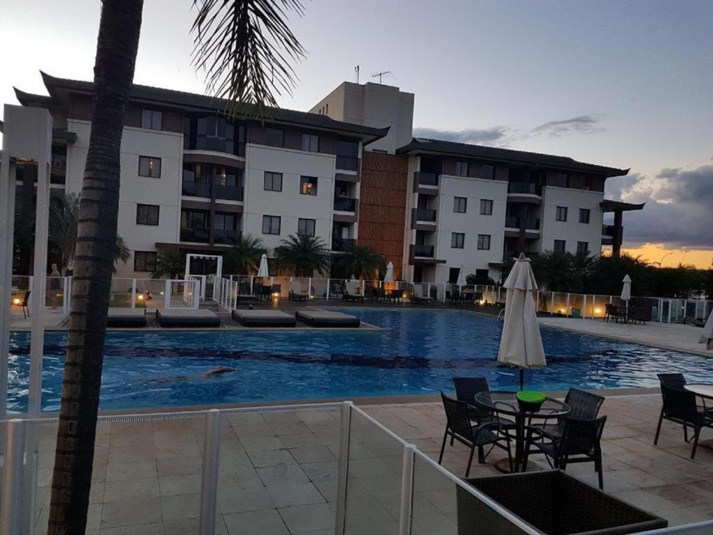 Flat Life Resort com vista do Lago - Housity