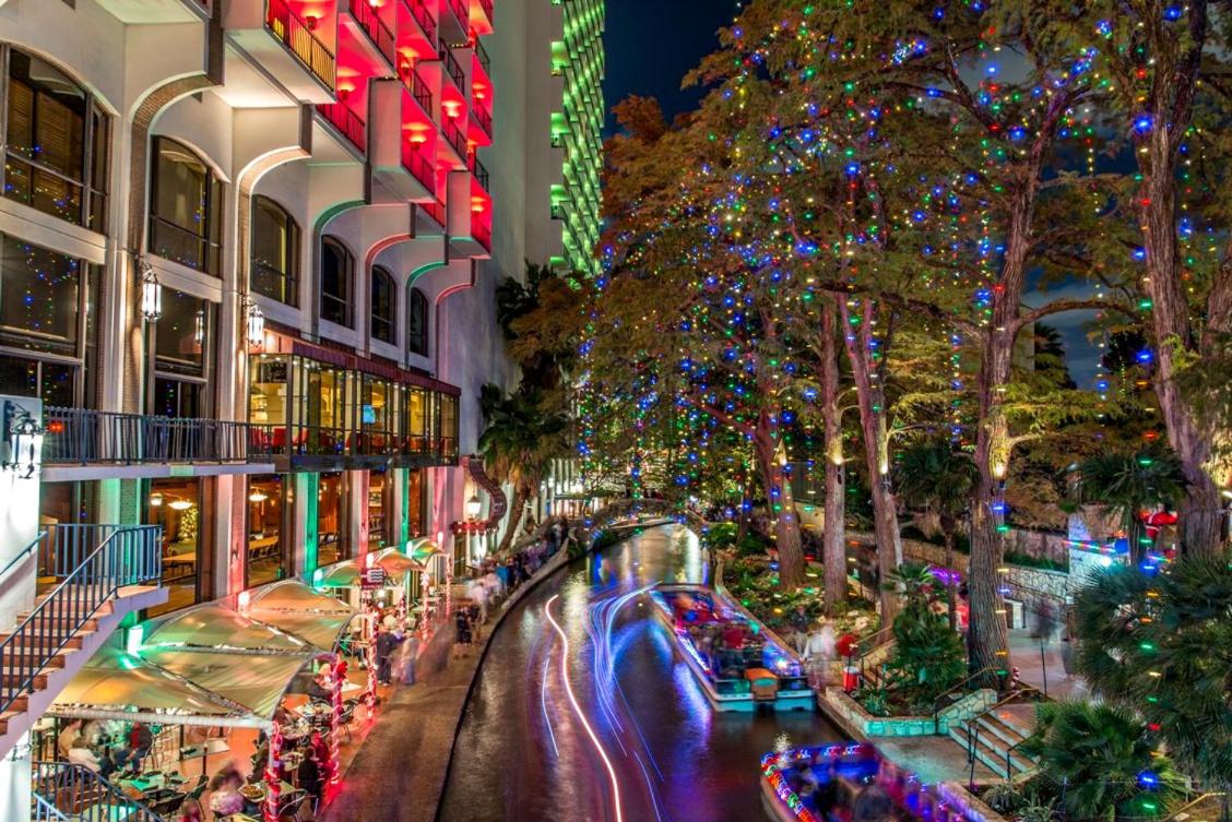 Hilton Palacio del Rio - Housity