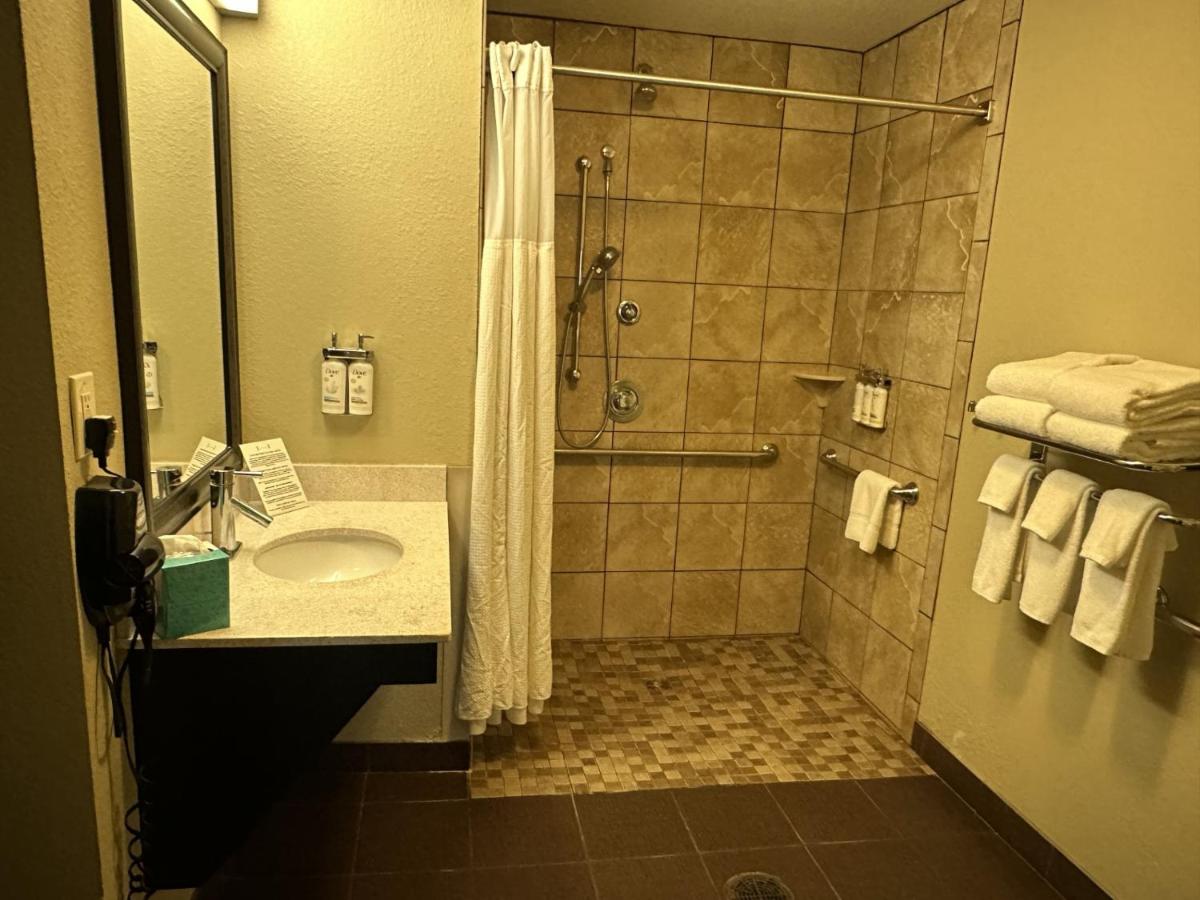 Staybridge Suites Minot by IHG - Housity