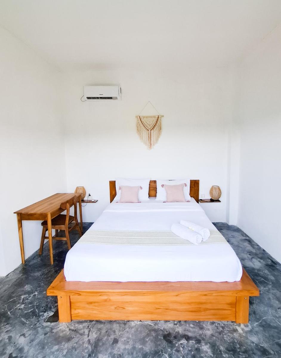 Turtle House Surf & Stay - Housity