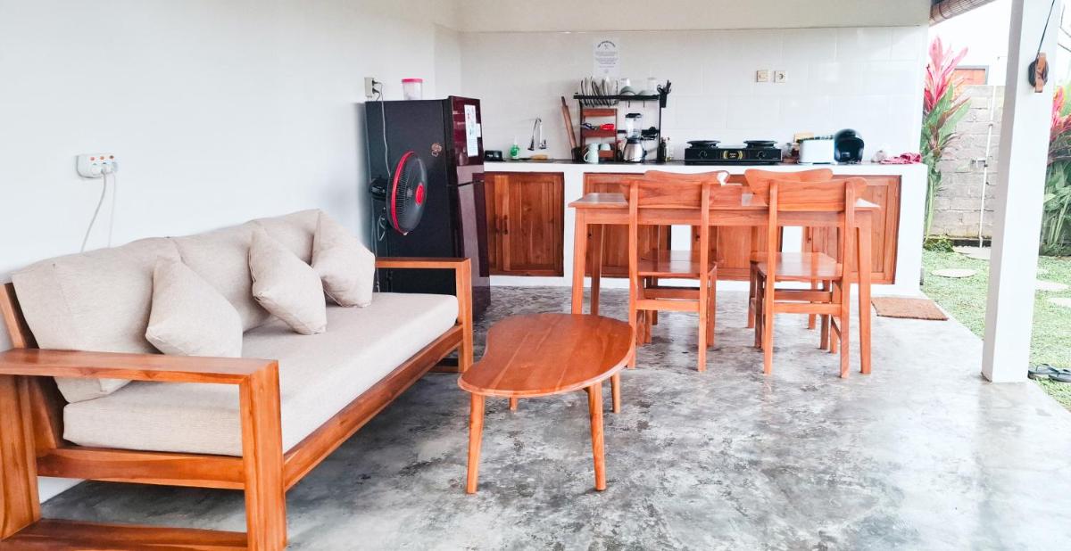 Turtle House Surf & Stay - Housity