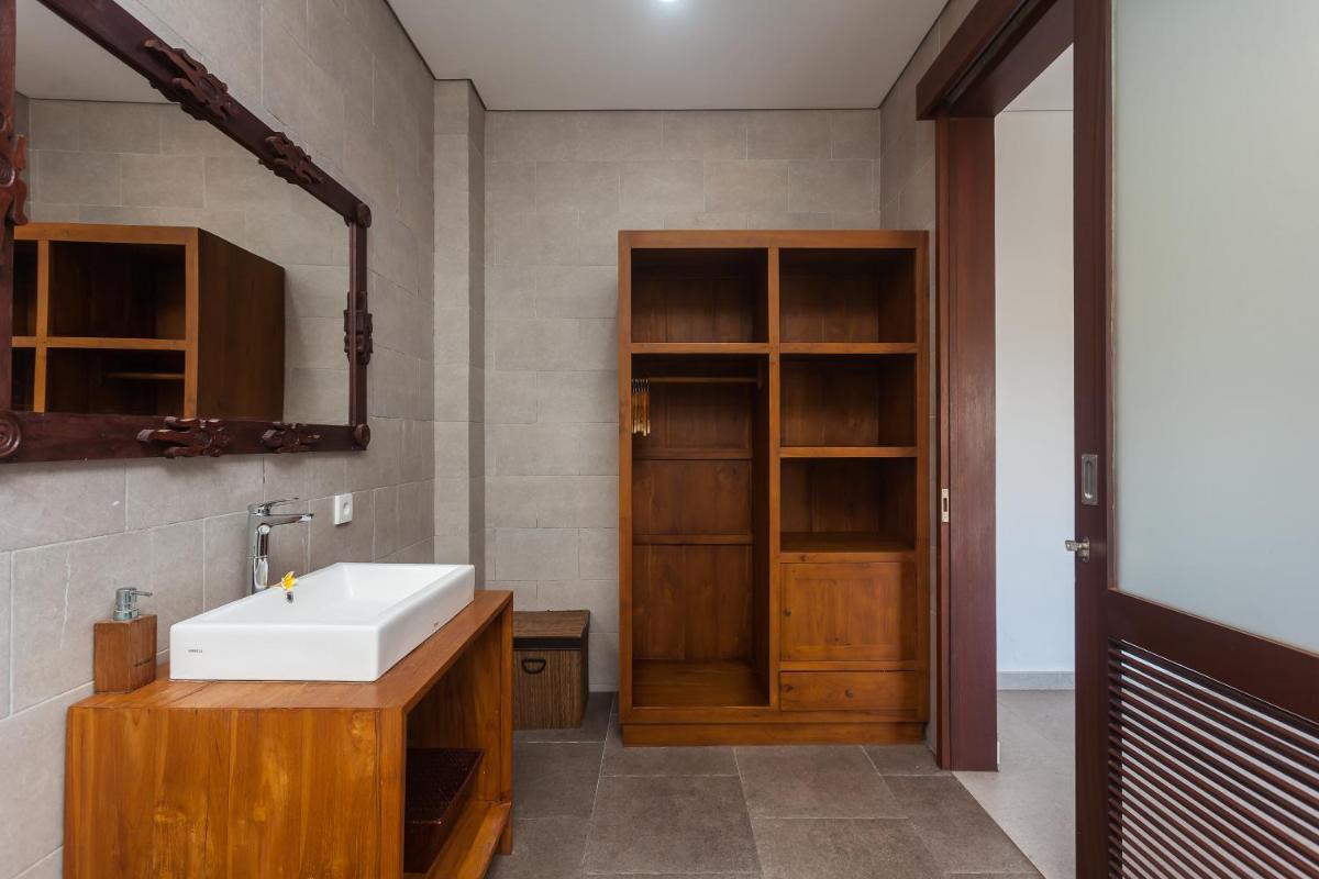 Samtana Villas by Pramana Villas - Housity