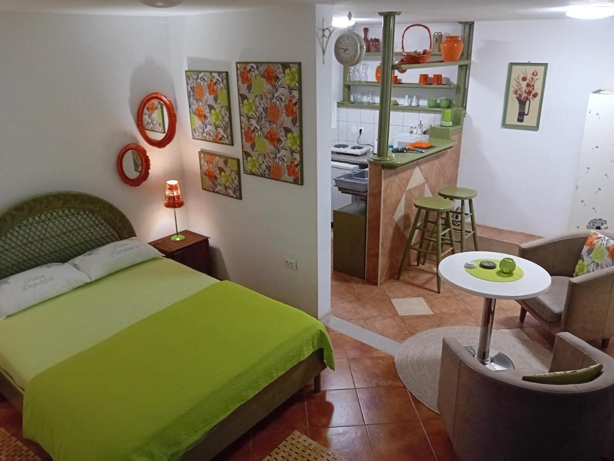 Green Lily Apartments - Housity