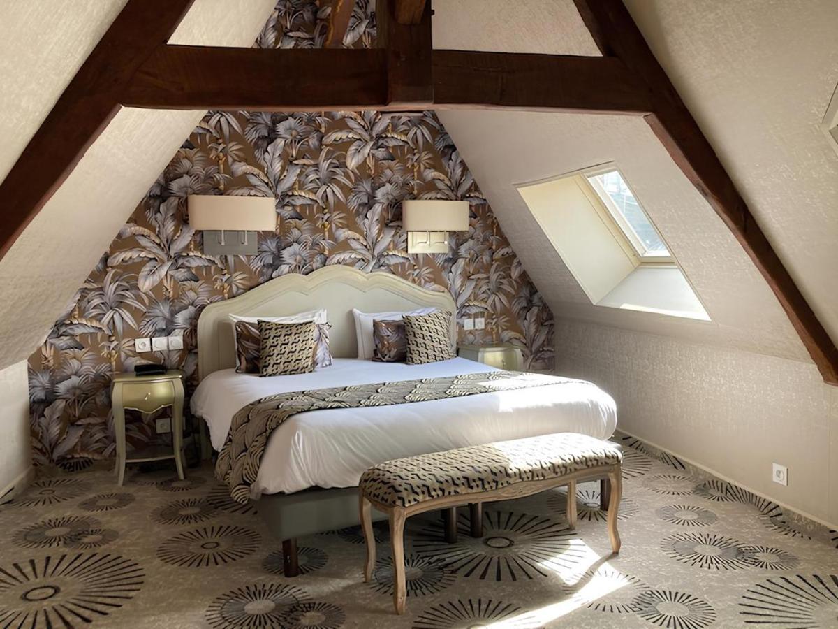 Hotel Le Lion D'Or et Restaurant La Table Du Lion - Housity