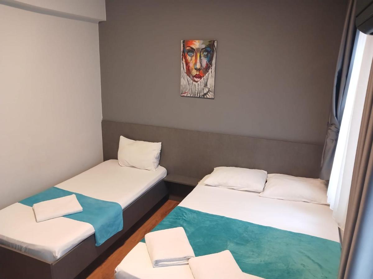 The U HOMES APART - Hizvo