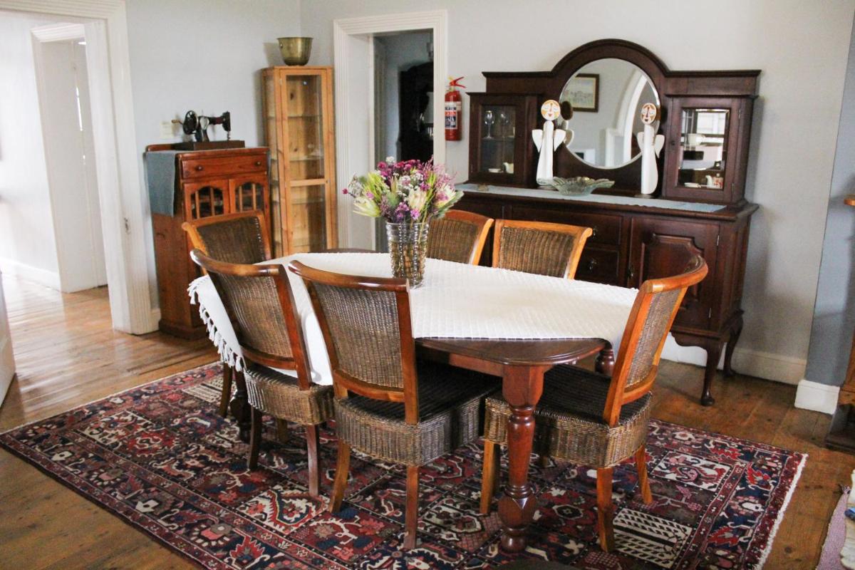 De Oude Yotclub - Housity