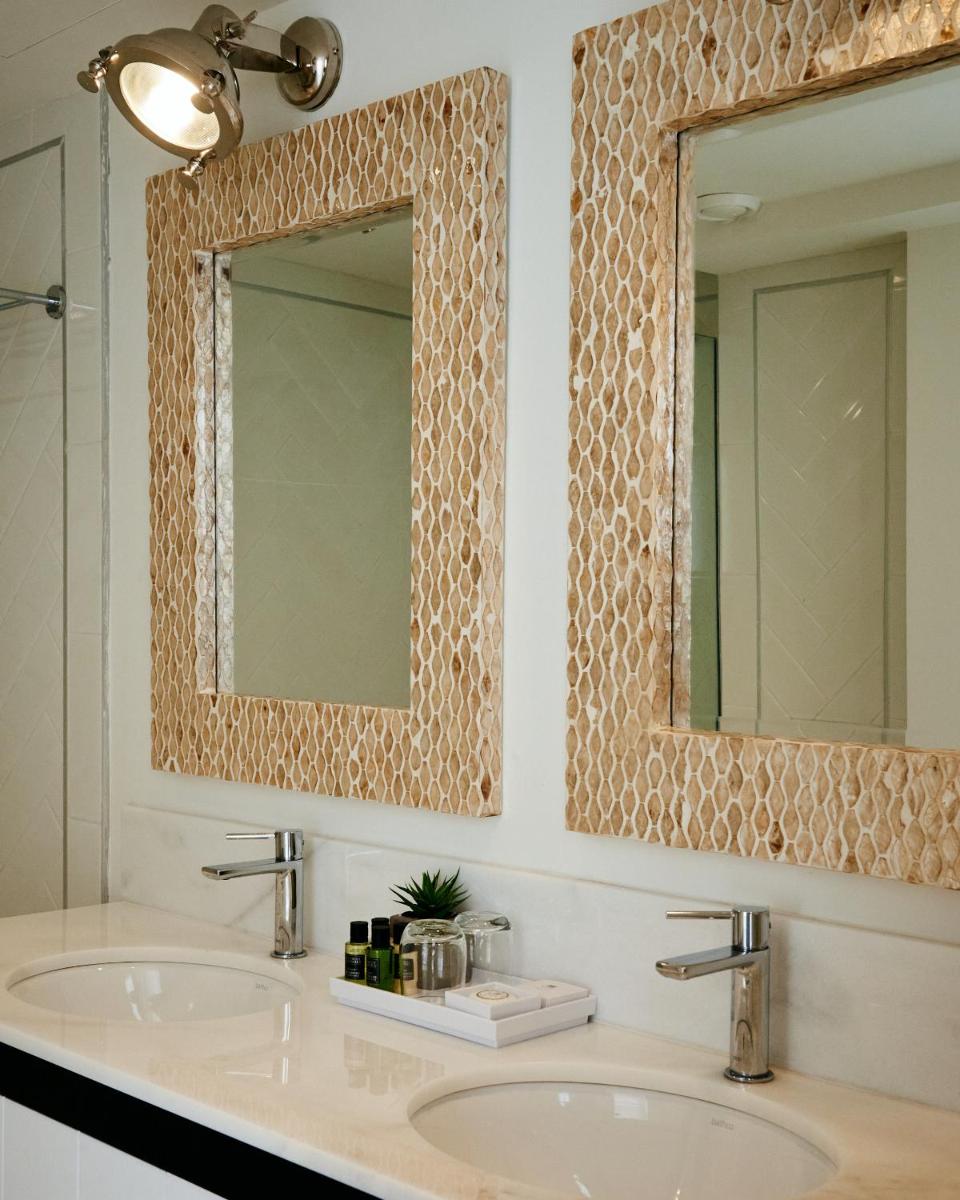 Un baño de Hotel Honucai