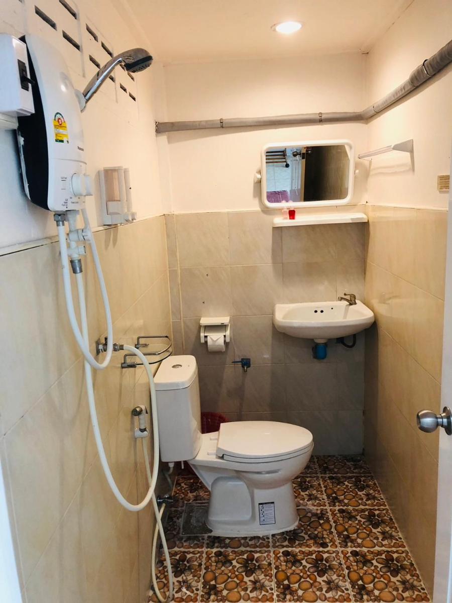 Smile Resort Koh Mook - Housity