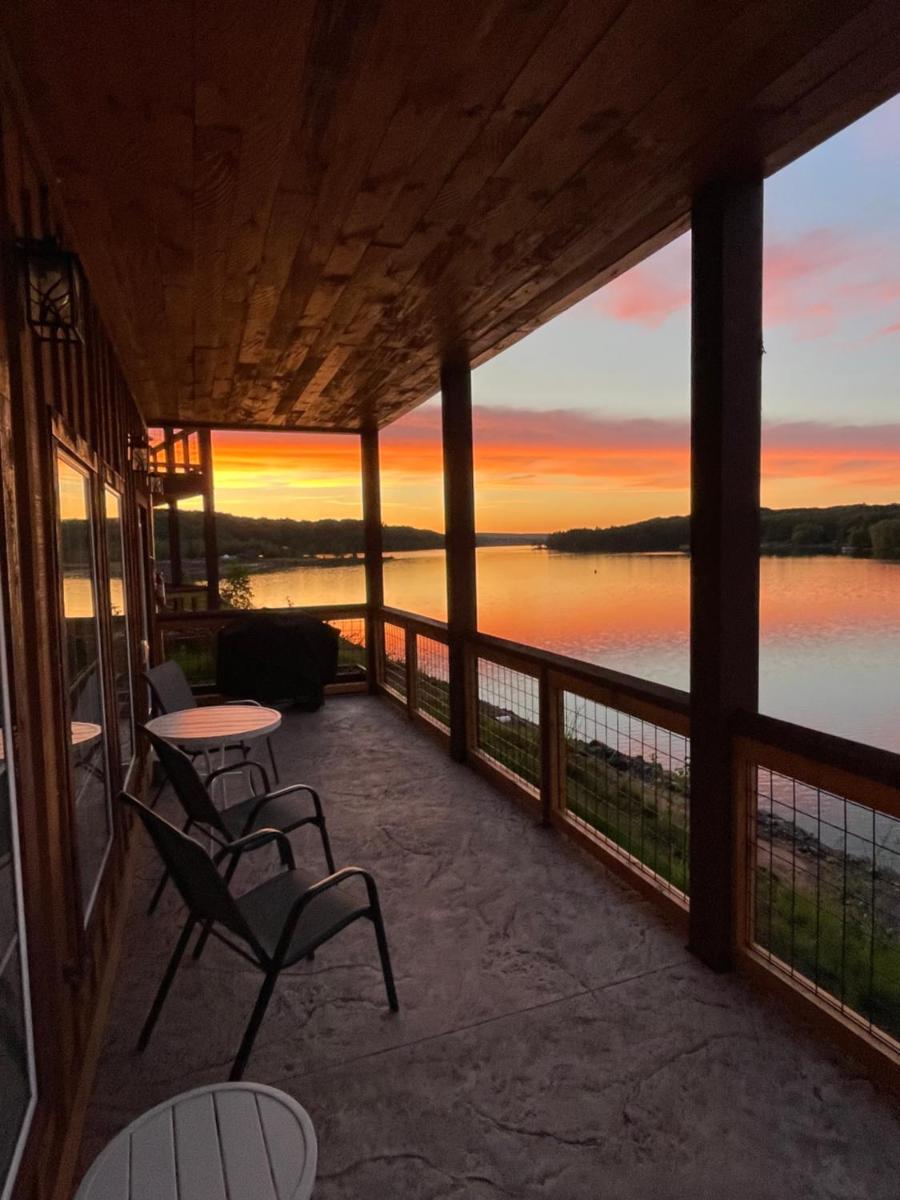 Keweenaw Waters Resort - Housity