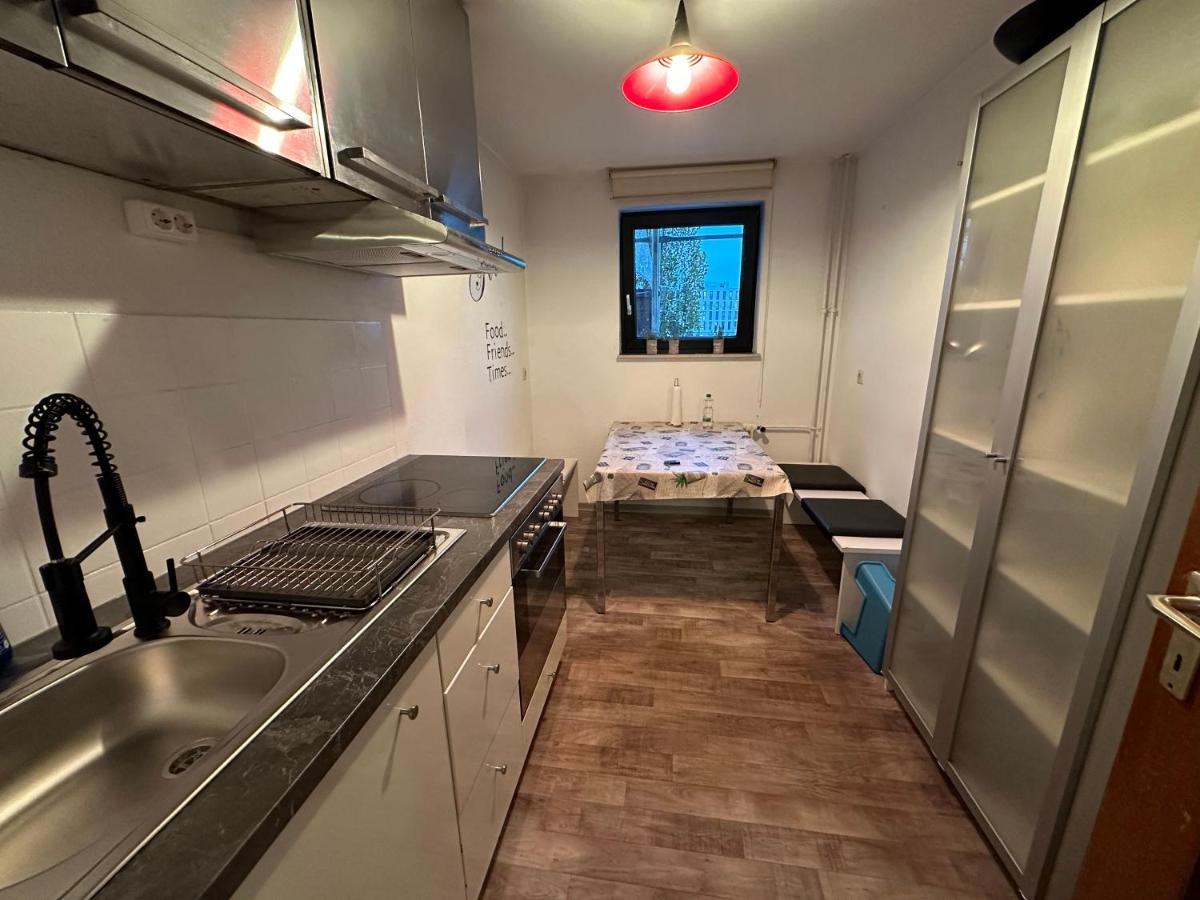 Zentrales Apartment mit Parkplatz - Hizvo