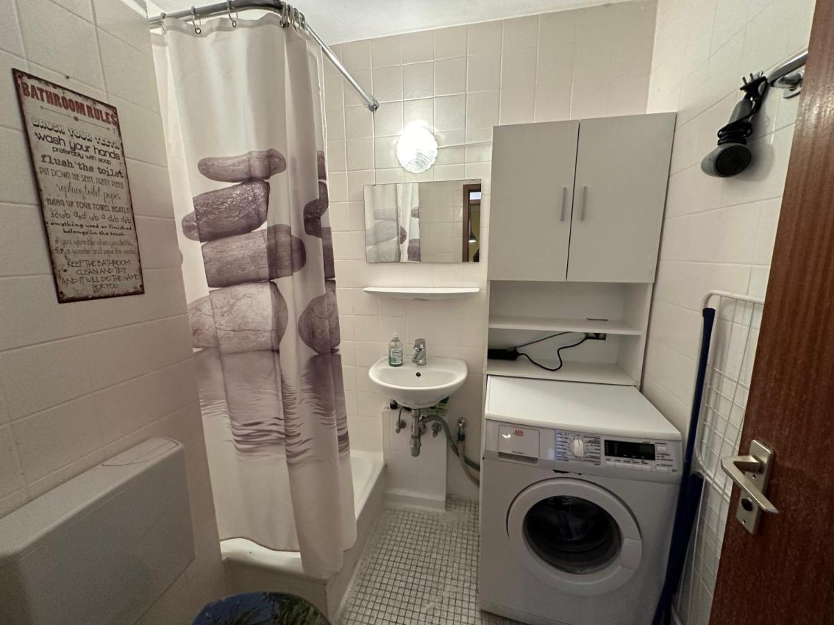 Zentrales Apartment mit Parkplatz - Hizvo