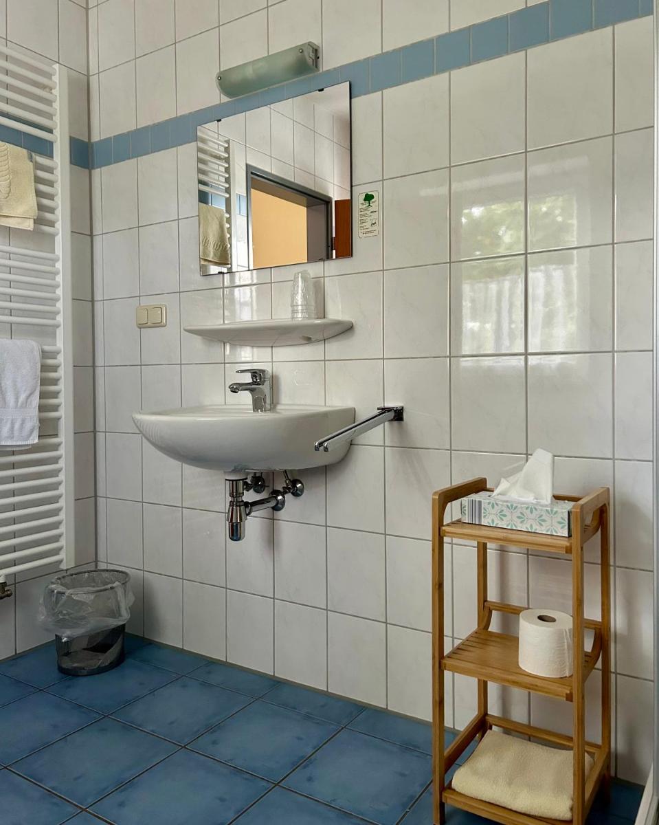 The Lodge Hotel by American Ease Grafenwoehr - Housity