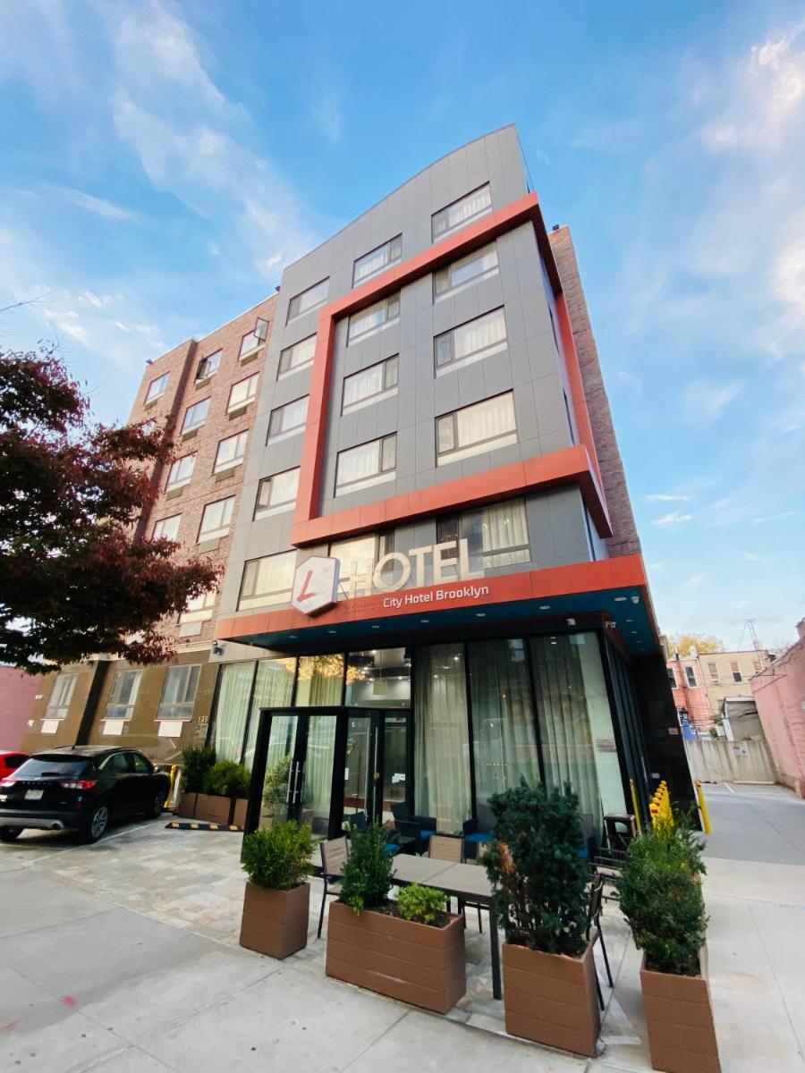 The L Hotel - Housity