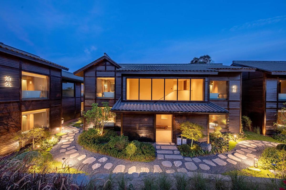 Country Retreats Zhangjiajie Manson Resort - Housity