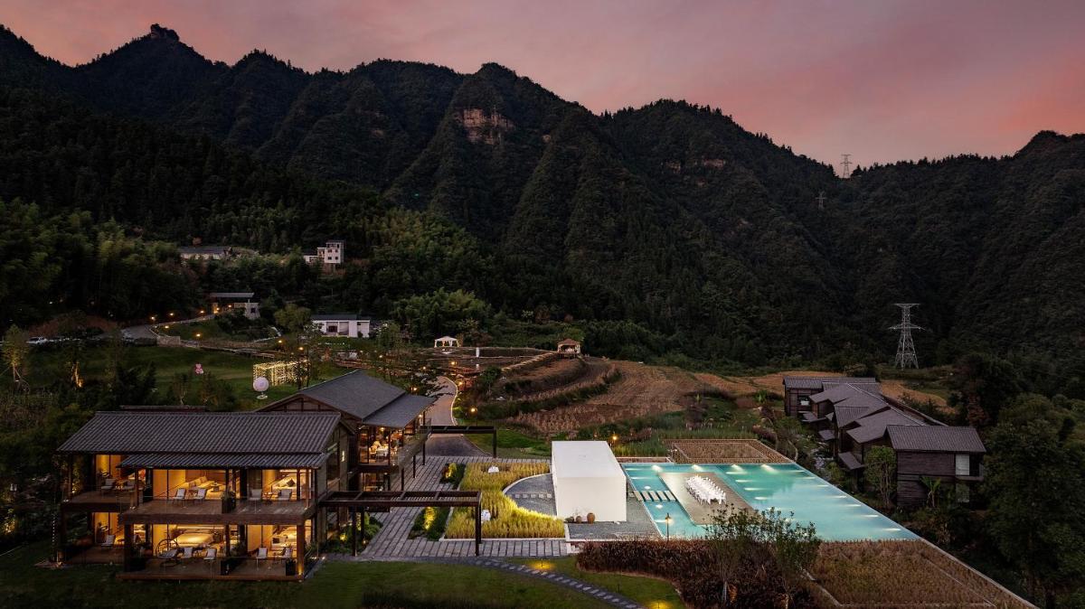 Country Retreats Zhangjiajie Manson Resort - Housity