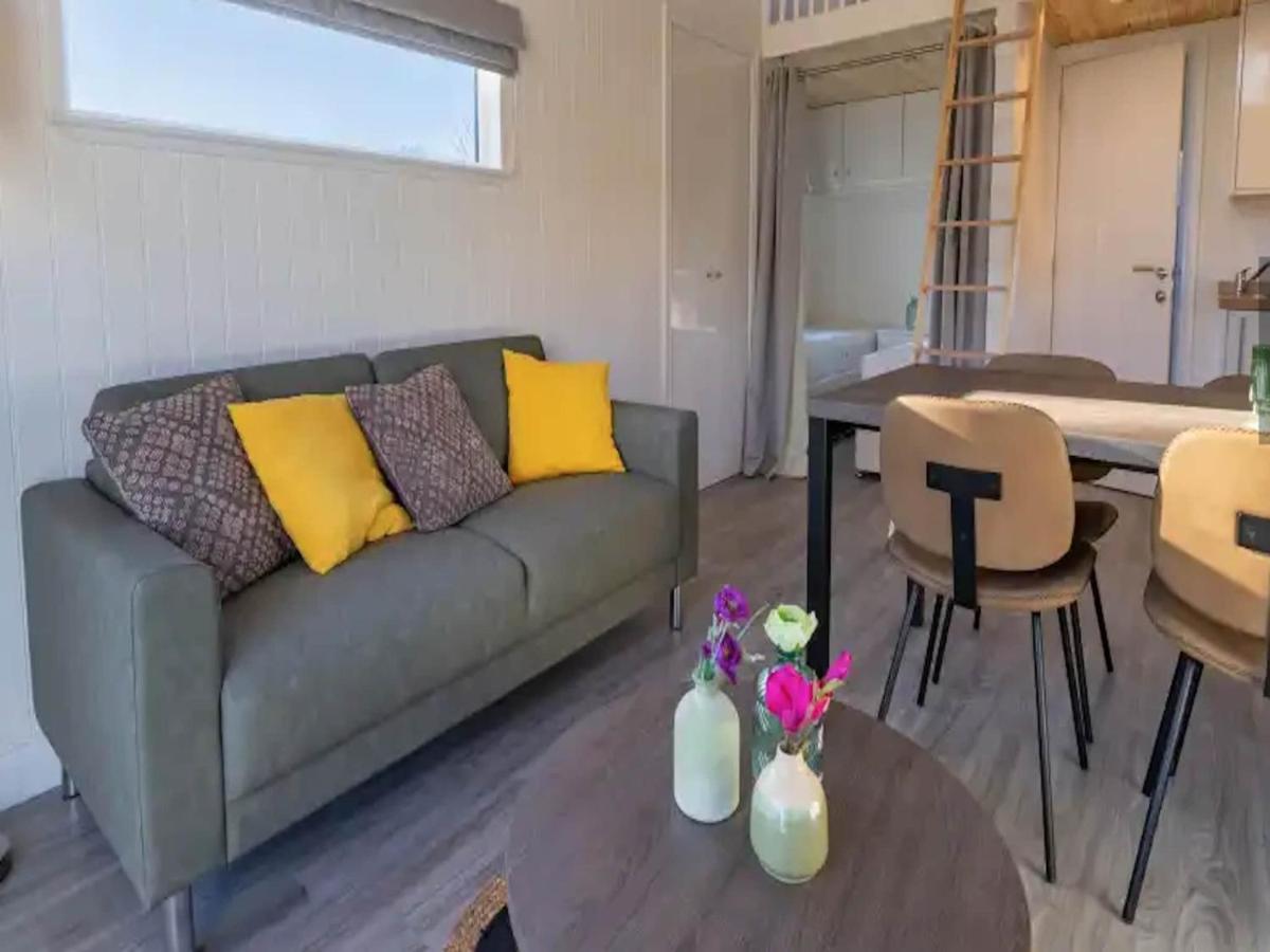 Cozy tiny house, fireplace, Maastricht at 30km - Housity