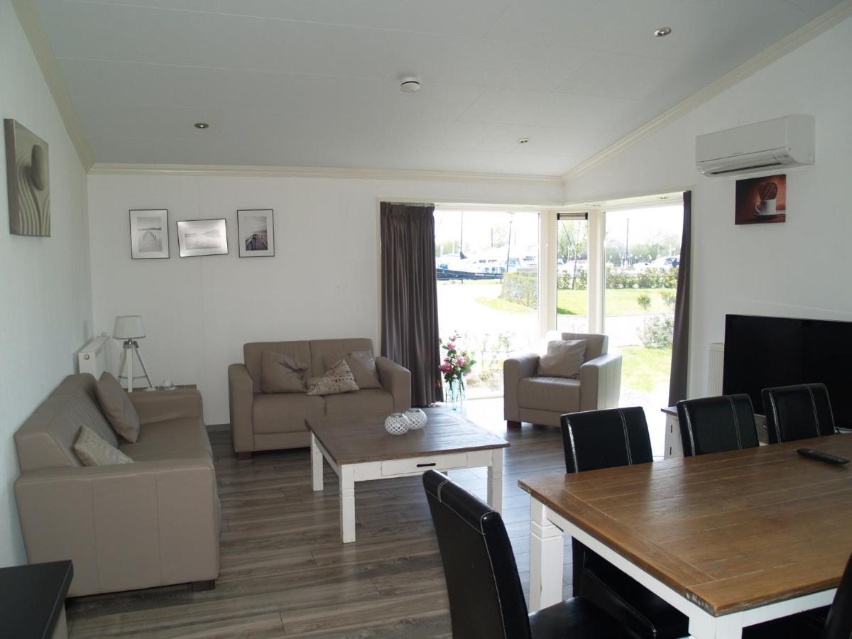 Detached chalet 30km from Maastricht - Housity