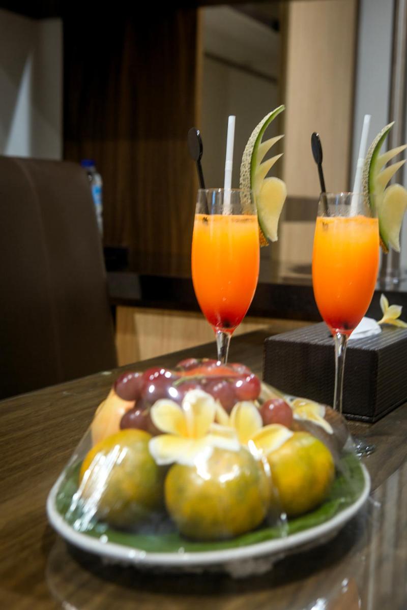 Lombok Plaza Hotel and Convention - Housity