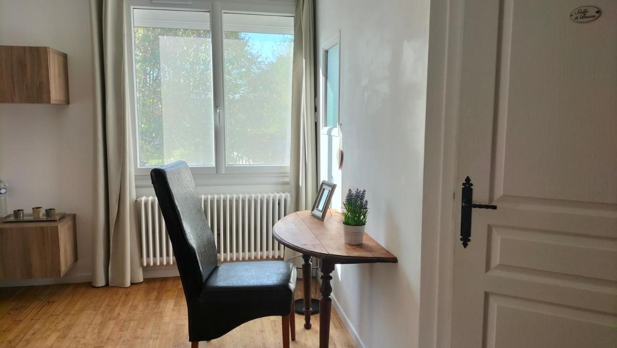 Chambres d'hôtes B&B - Mas Cinq Sols - Housity