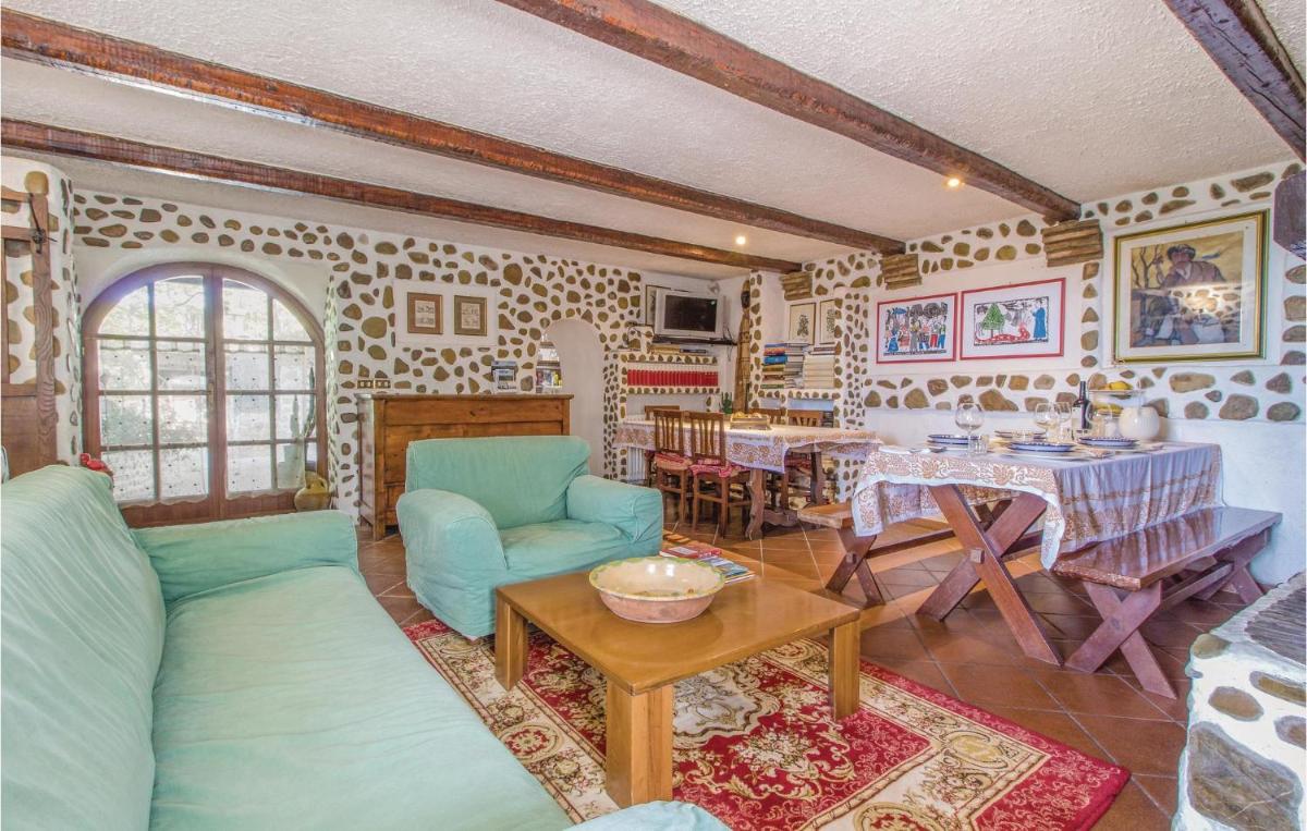 Three-Bedroom Holiday Home In Santagata Feltria Rn - Housity
