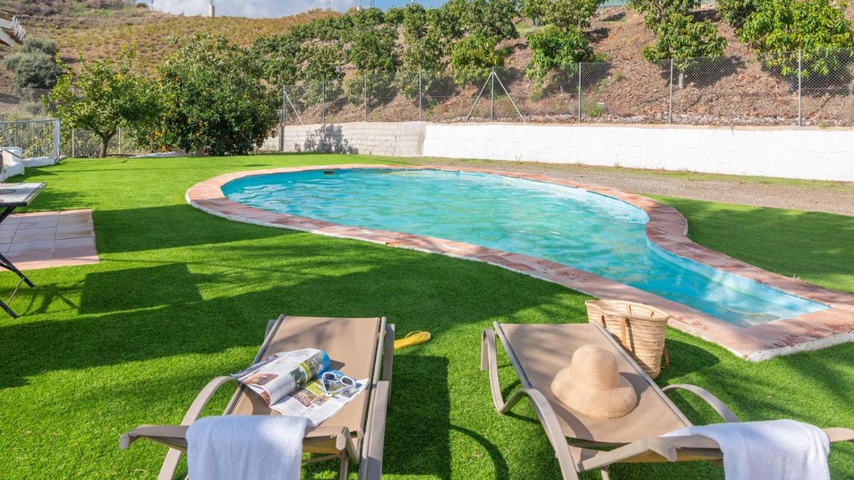 Casa Tobalo Almachar by Ruralidays - Housity