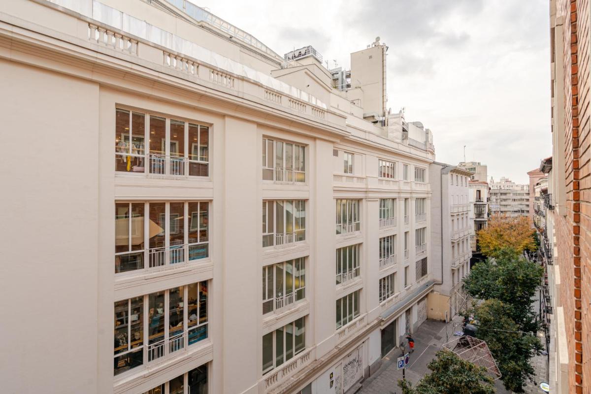 MAD COCO Apartamento Temporada en Gran Vía - Housity