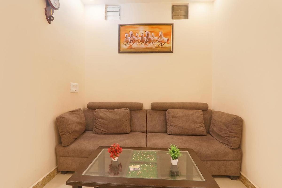 FabHotel RK Palace - Housity