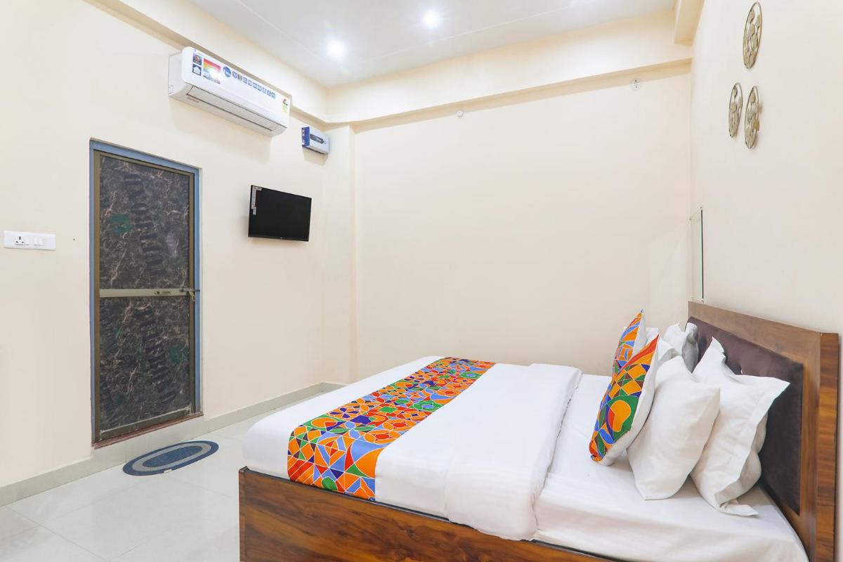 FabHotel RK Palace - Housity