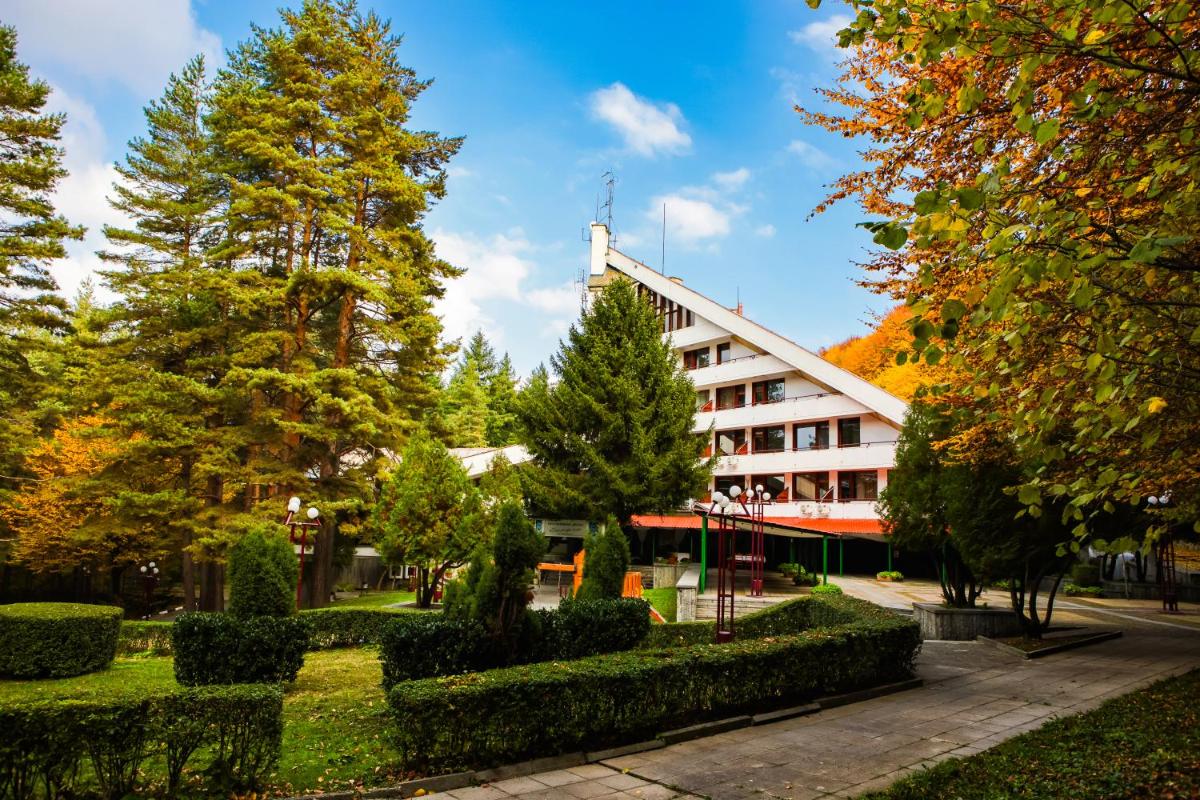 Почивна станция - ТЕЦ Бобов дол - Housity