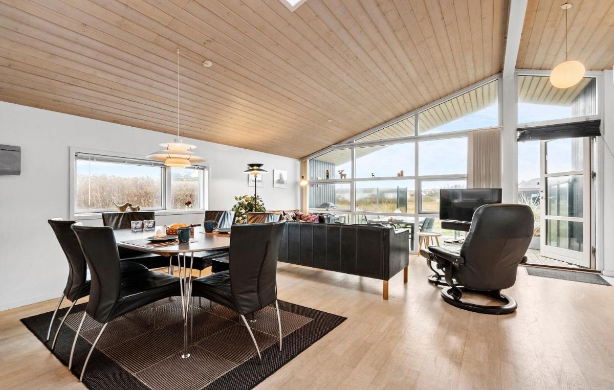 Gorgeous Home In Harboøre With Wifi - Housity