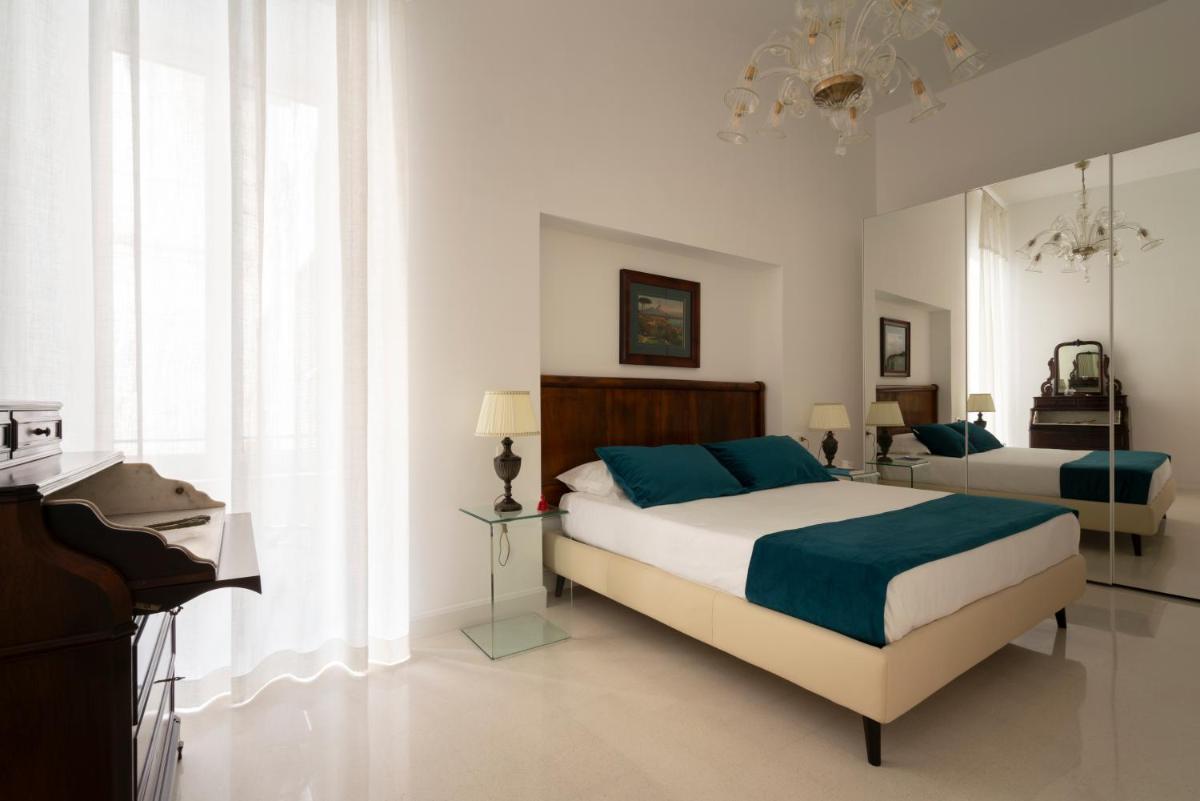 Chiaia Luxury Apartment - Housity