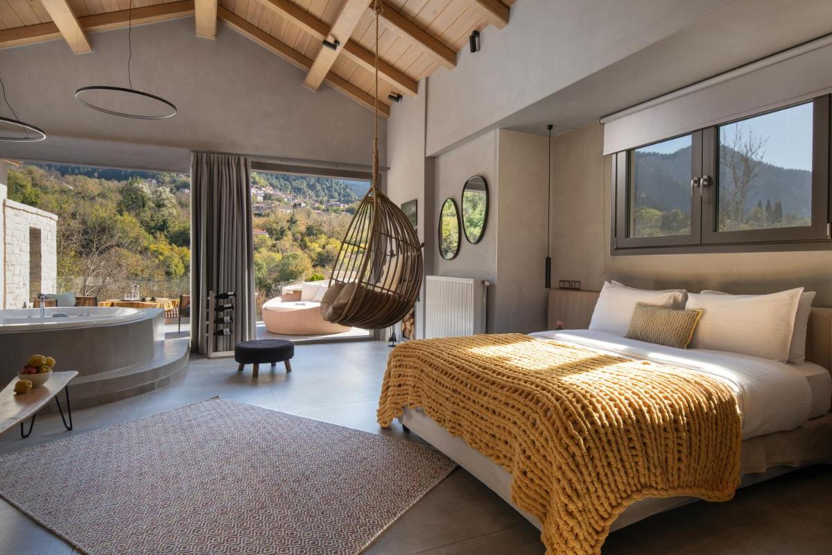Evora Luxury Suites - Housity
