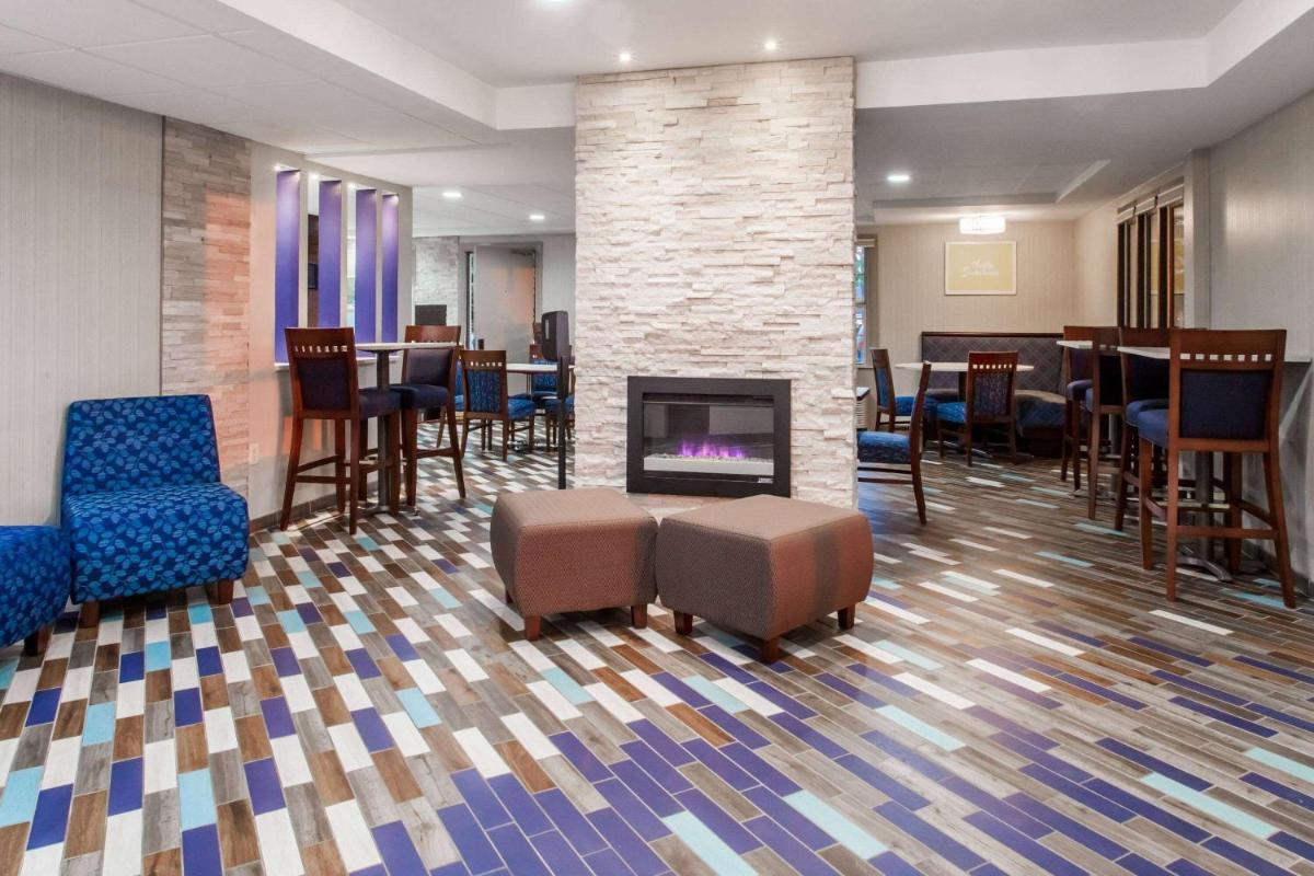 Days Inn by Wyndham Wilmington Brandywine - Housity